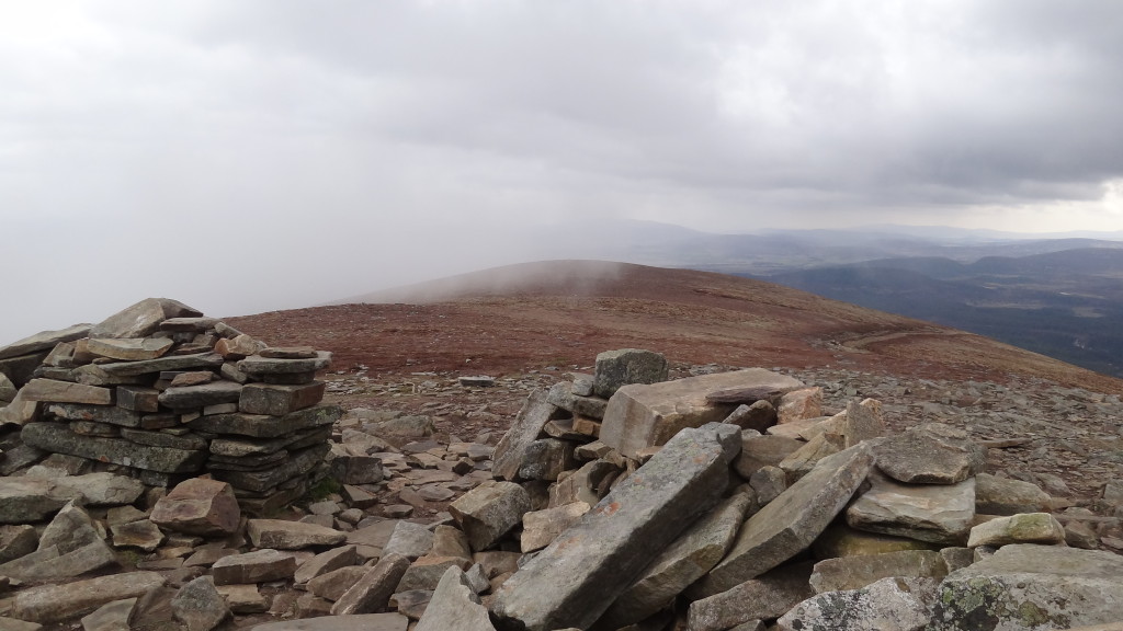 Meall a' Bruhachaille path