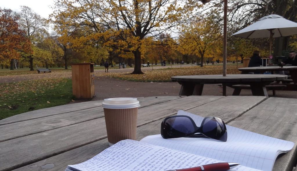 Coffee break in Kensington Gardens, London